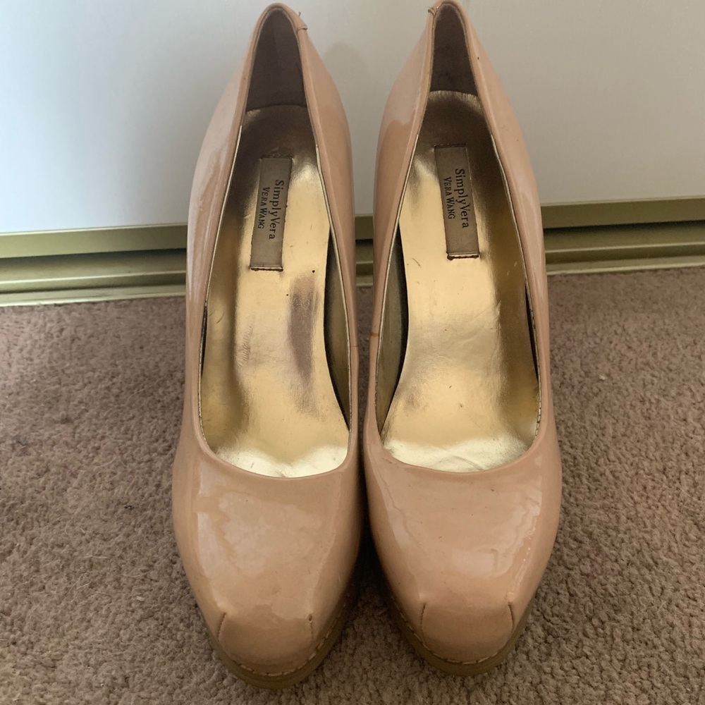 Nude plate form heels